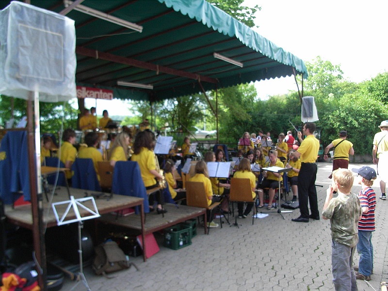 909 05 21 Marktplatzhocke (5).JPG